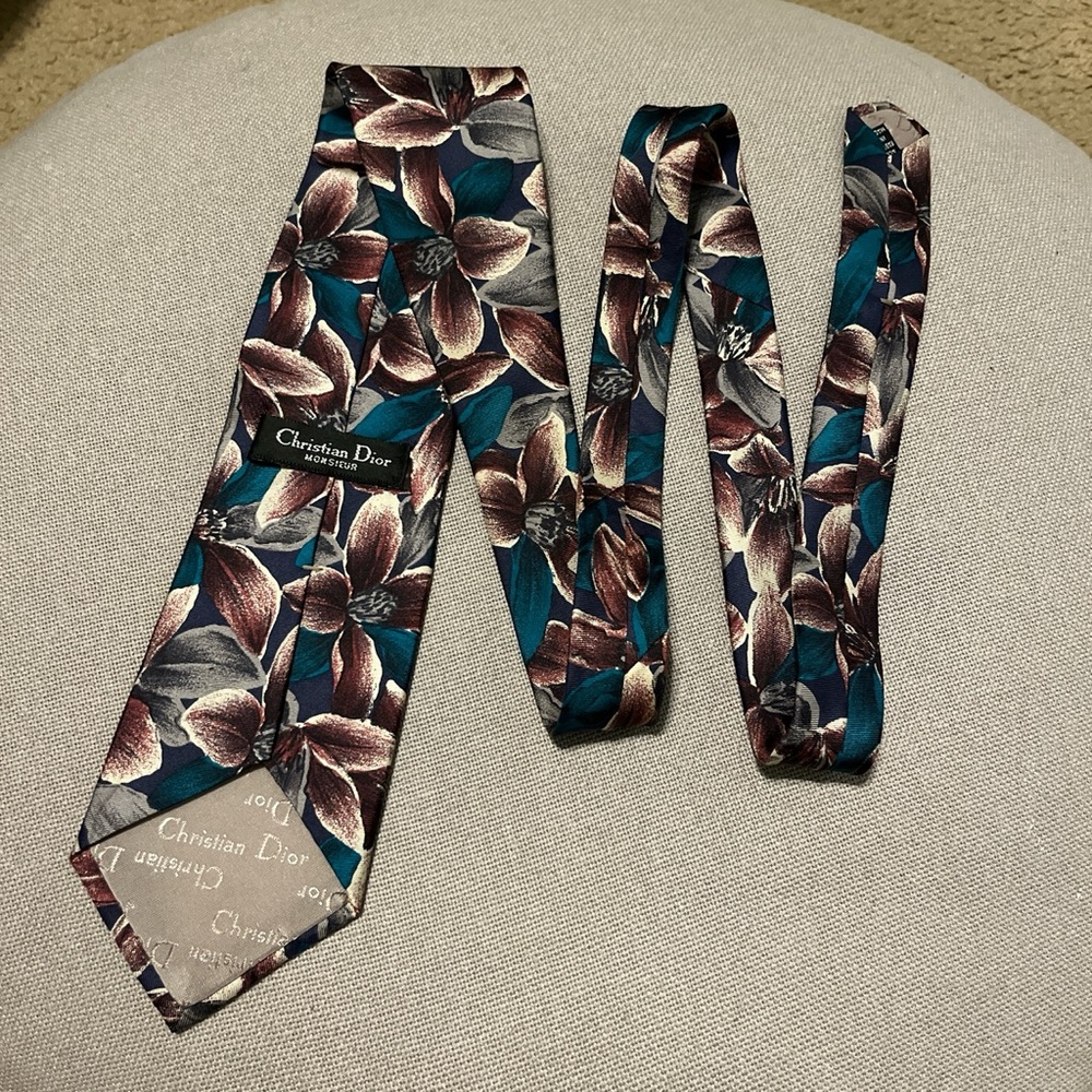 Christian Dior Floral Tie